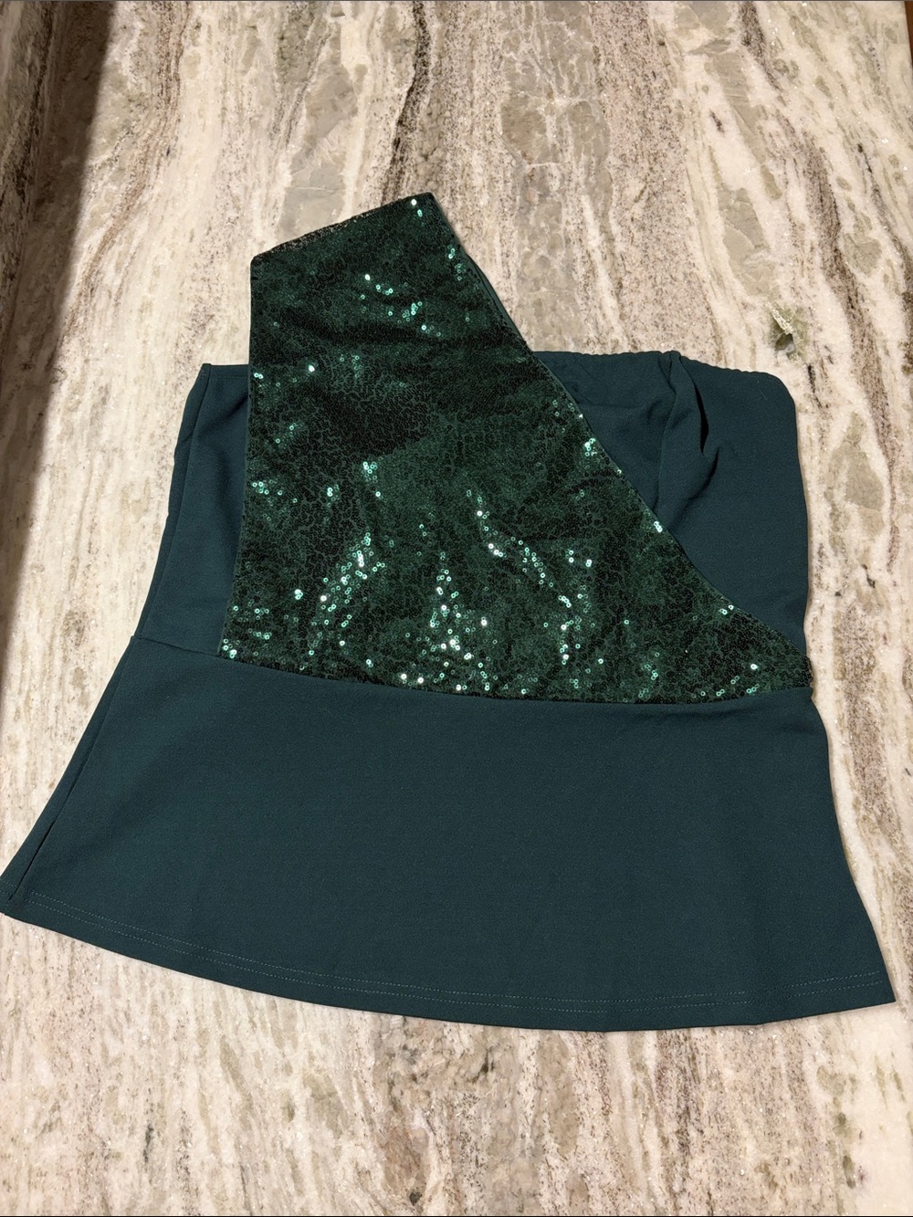 New York & Company Green Sequin One Shoulder Top Size XXL